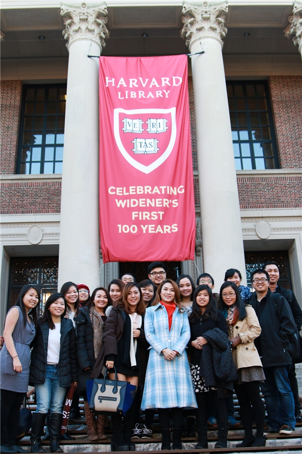 
Mỹ Tâm thích thú với một ngày trải nghiệm đặc biệt cùng các bạn sinh viên trường Harvard. - Tin sao Viet - Tin tuc sao Viet - Scandal sao Viet - Tin tuc cua Sao - Tin cua Sao